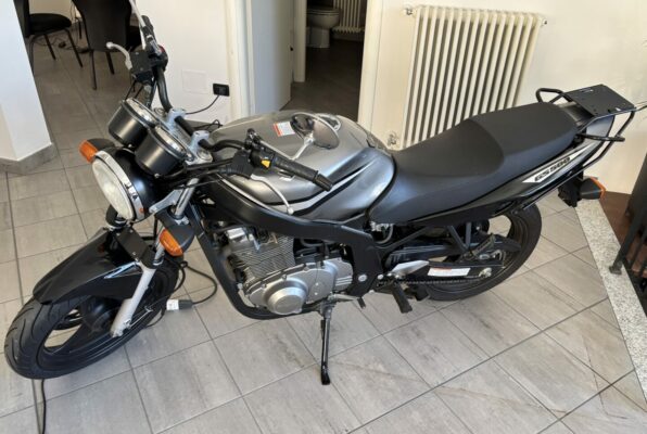 Suzuki GS500